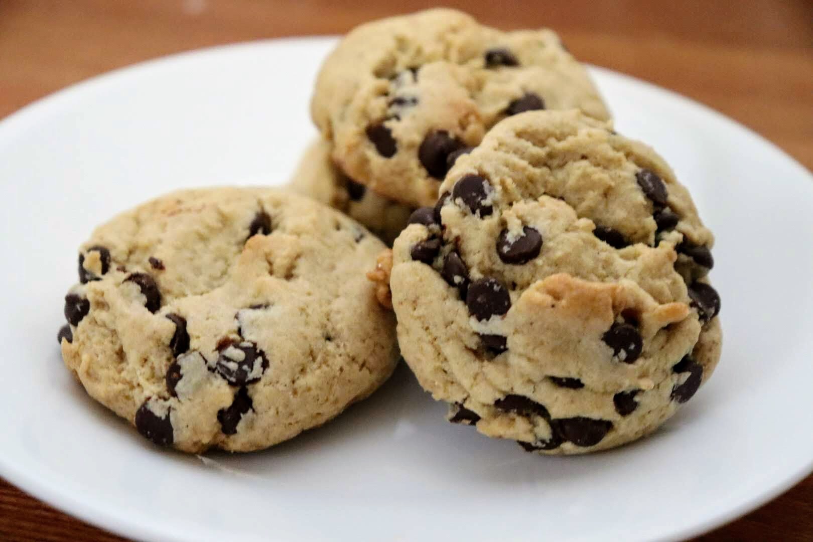 Vegan Chocolate Chip Cookies